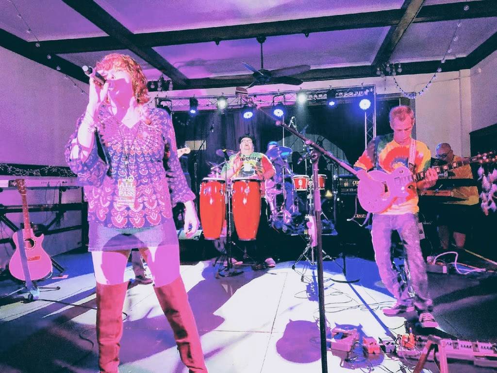 Rockys Bar & Grill | restaurant | 710 W Grand Ave, Rahway, NJ 07065, USA | 7325740044 OR +1 732-574-0044