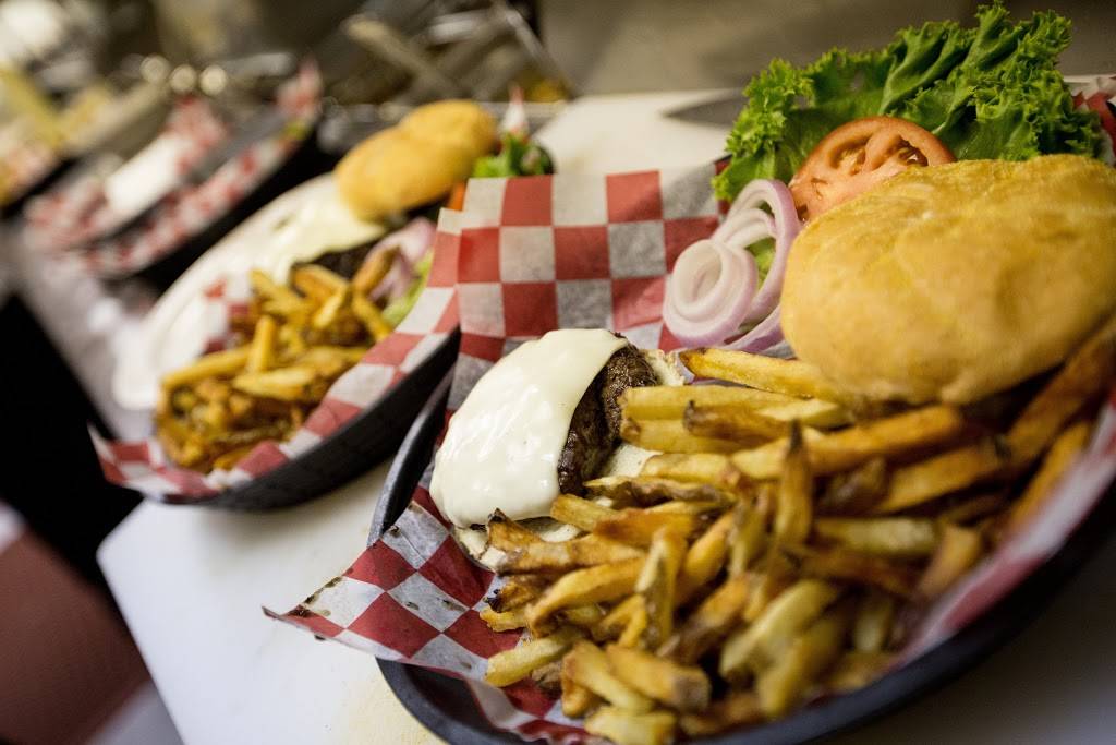 Platform Sports Bar | restaurant | 125A Pleasant St, Northampton, MA 01060, USA | 4133413161 OR +1 413-341-3161