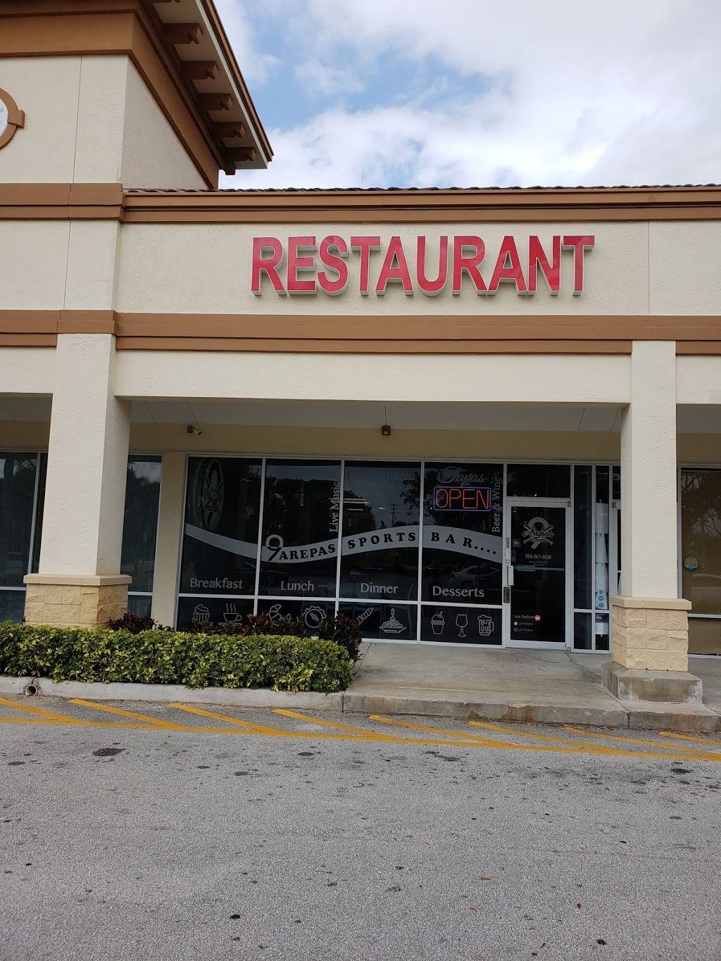 9 Arepas Restaurant | restaurant | Shopping Center, 19491 Sheridan Street Laguna Isles, Southwest Ranches, FL 33332, USA | 9549080098 OR +1 954-908-0098