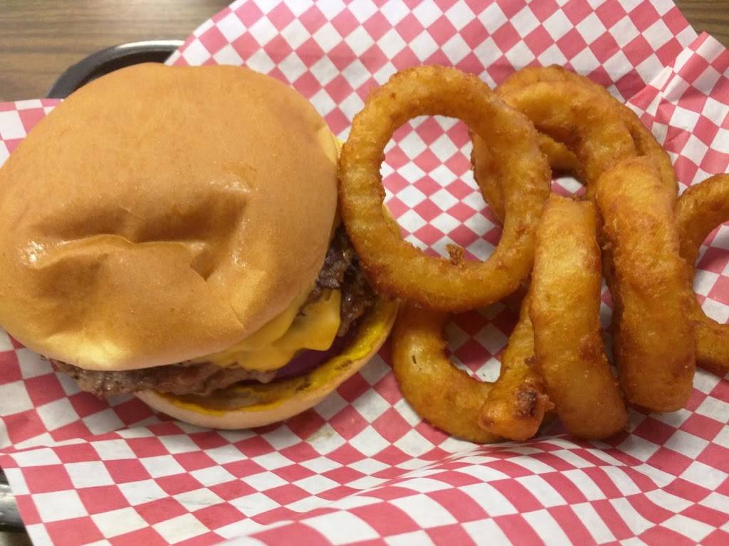 Zollies Restaurant | restaurant | 1100 N York St, Muskogee, OK 74403, USA | 9186834690 OR +1 918-683-4690