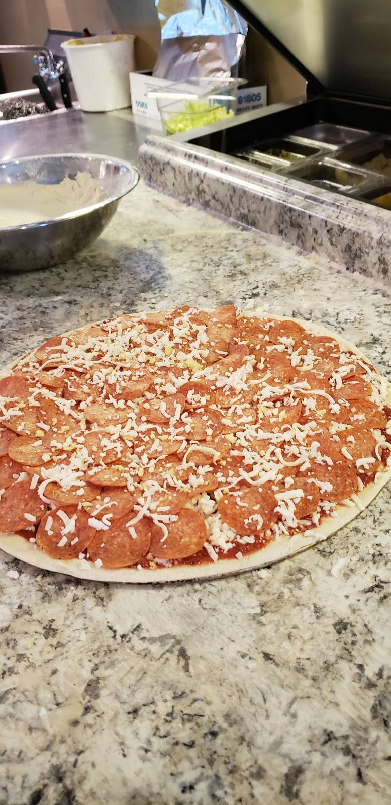 vivaldis pizzeria | restaurant | 325 Stockbridge Rd #4, Great Barrington, MA 01230, USA | 4135289000 OR +1 413-528-9000