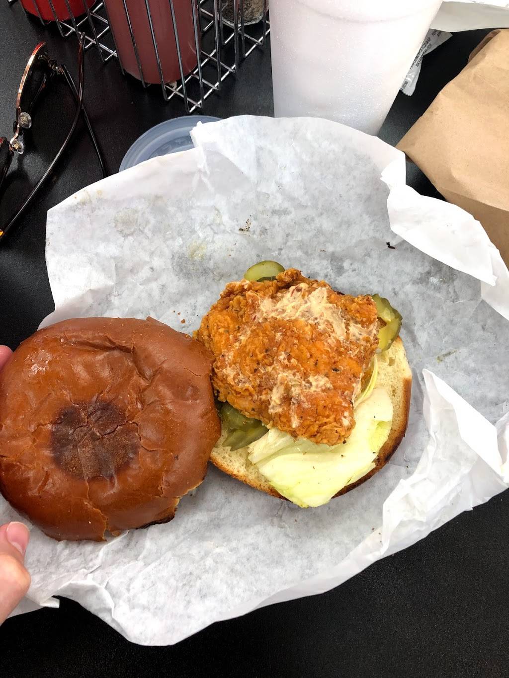 Louisiana Fried Chicken & Seafood | restaurant | 905 W Main St, Tomball, TX 77375, USA | 8326982377 OR +1 832-698-2377