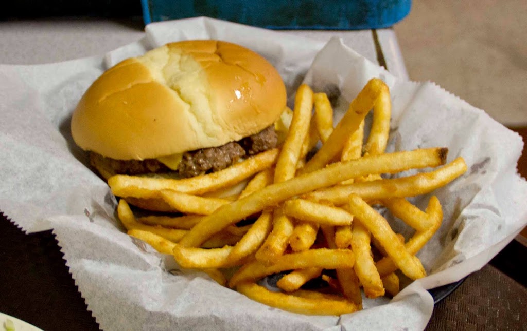 Border Fare Restaurant | restaurant | 1704 Chatburn Ave, Harlan, IA 51537, USA | 7127555544 OR +1 712-755-5544