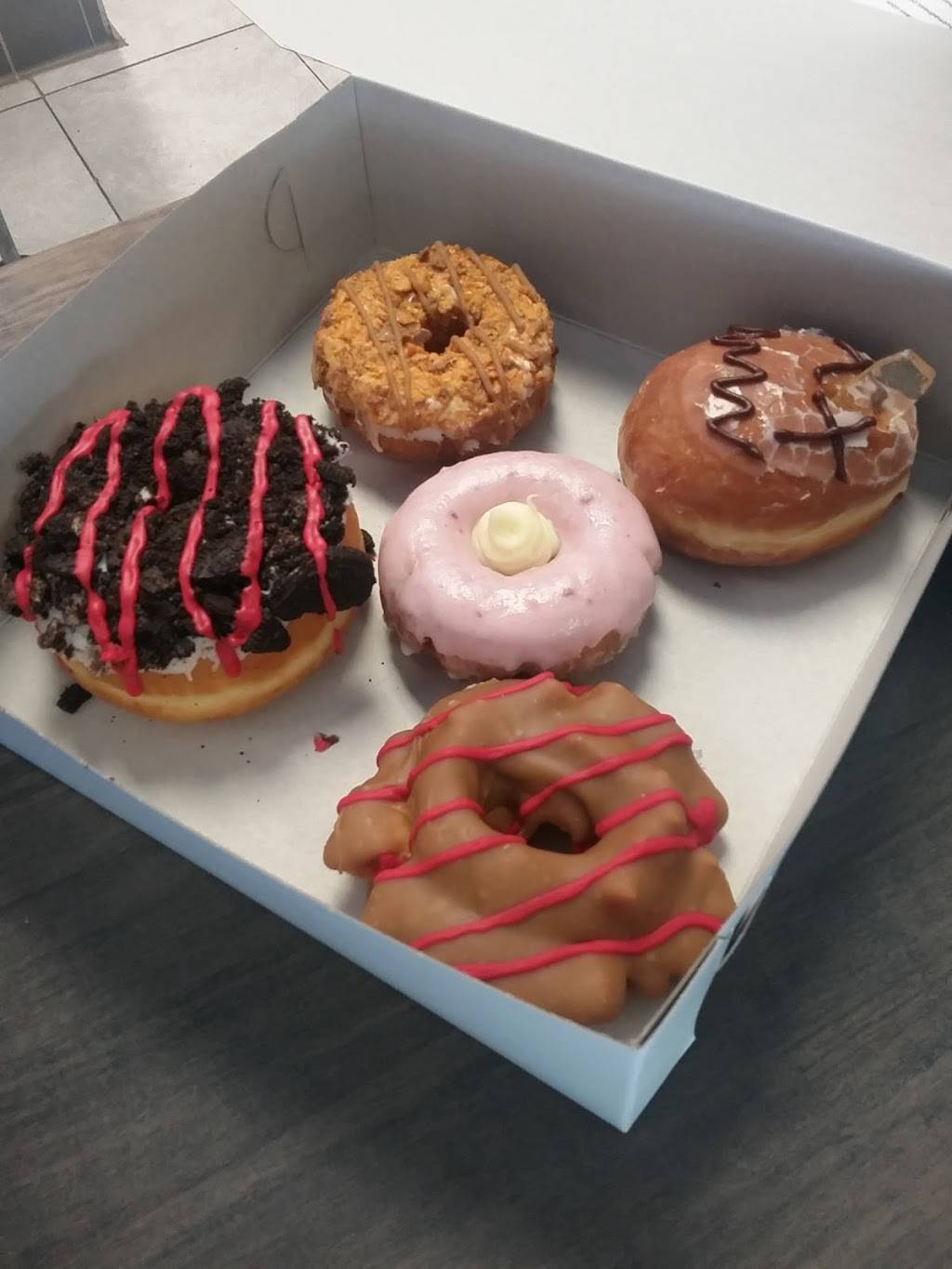 Donut Madness | bakery | 2648 Watt Ave #117, Sacramento, CA 95821, USA | 9164812350 OR +1 916-481-2350