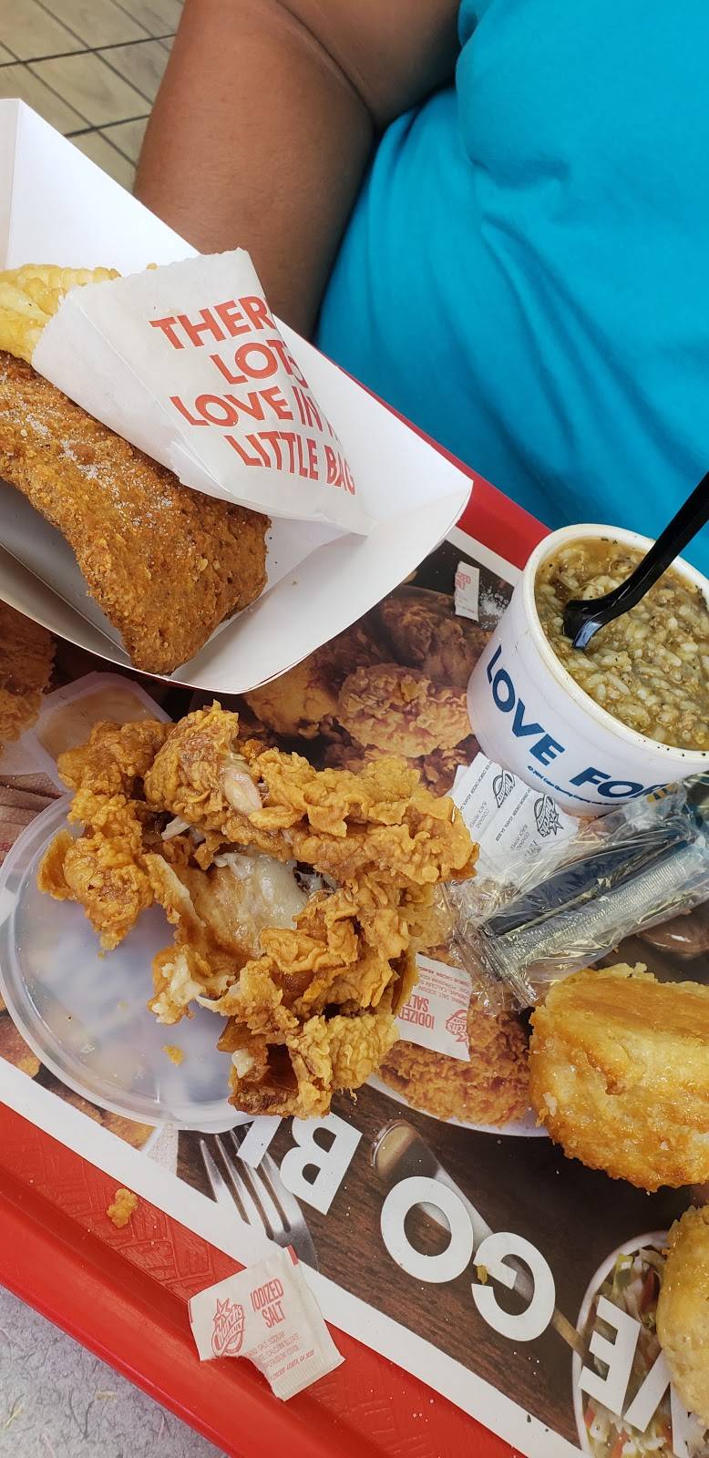 Churchs Chicken | restaurant | 4438 NW 10th St, Oklahoma City, OK 73107, USA | 4059426007 OR +1 405-942-6007