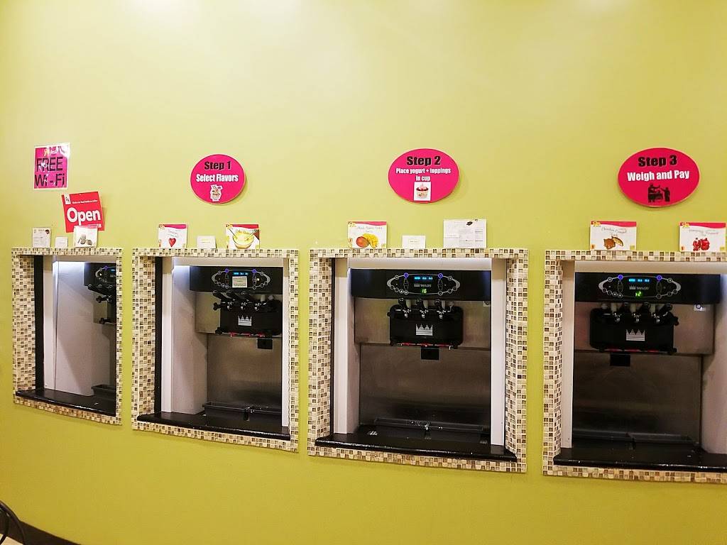 YoFresh Yogurt Cafe | cafe | 635 Chicago Ave #7, Evanston, IL 60202, USA | 8478596408 OR +1 847-859-6408