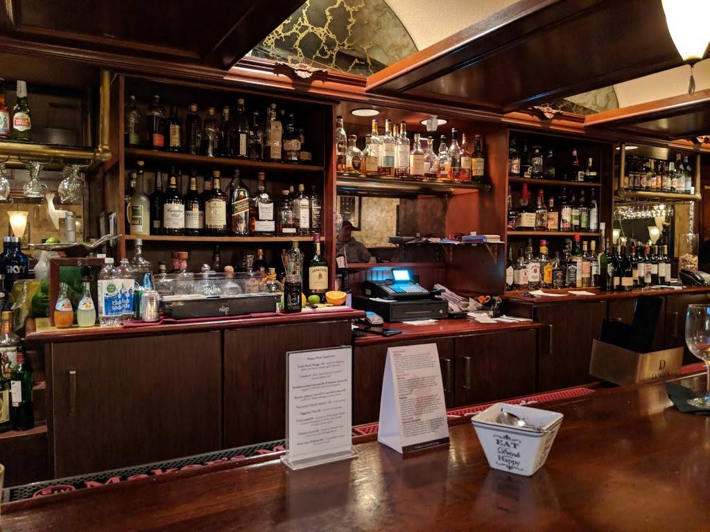 Wise Guys Lounge and Grill | restaurant | 1008 N Main St, Akron, OH 44310, USA | 3309223006 OR +1 330-922-3006