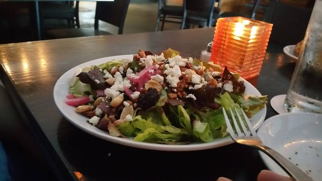 The Root Restaurant & Bar | restaurant | 340 Town Center Blvd E106, White Lake, MI 48386, USA | 2486982400 OR +1 248-698-2400