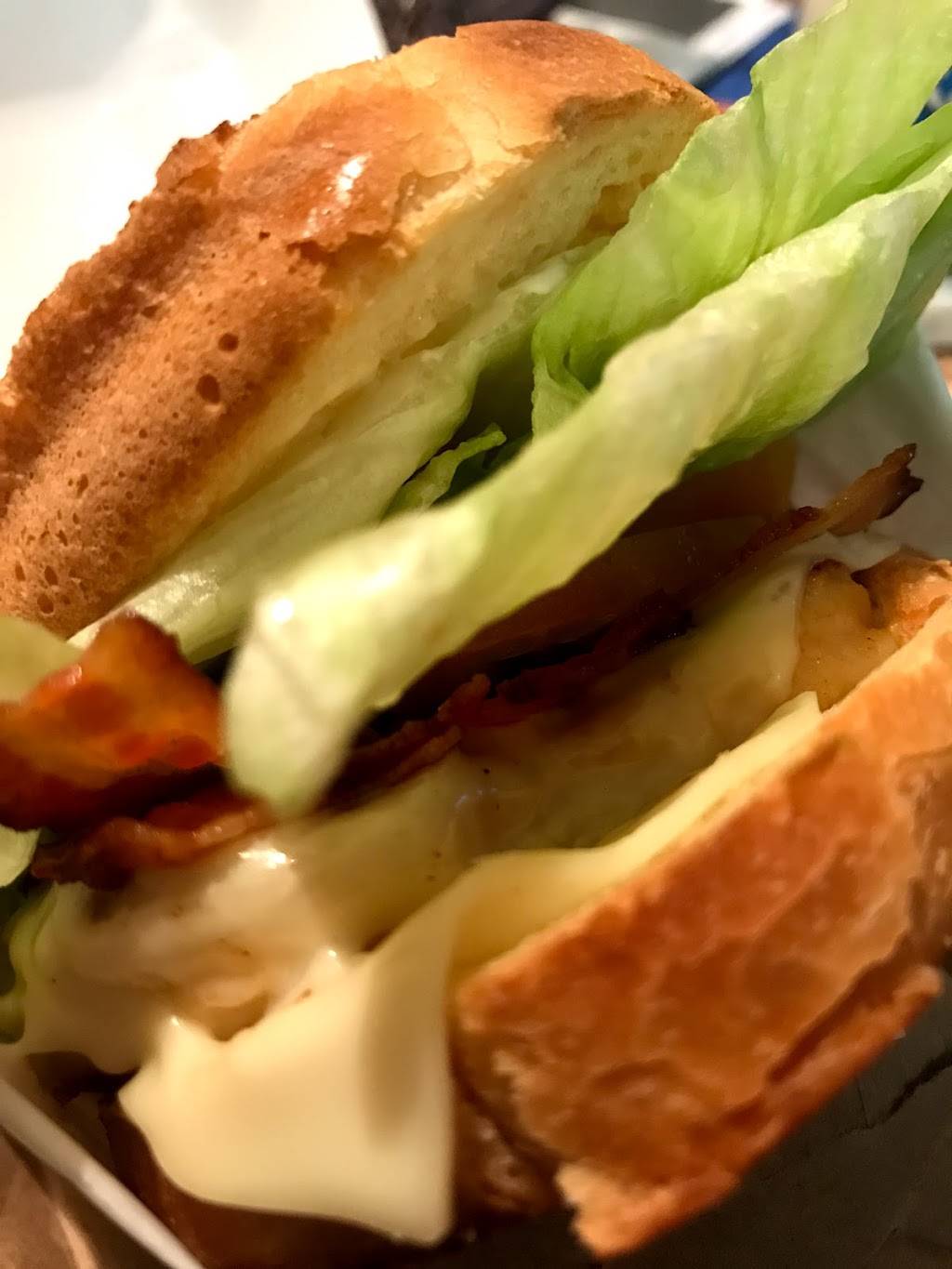 Jack in the Box | restaurant | 6720 N Blackstone Ave, Fresno, CA 93710, USA | 5594322826 OR +1 559-432-2826