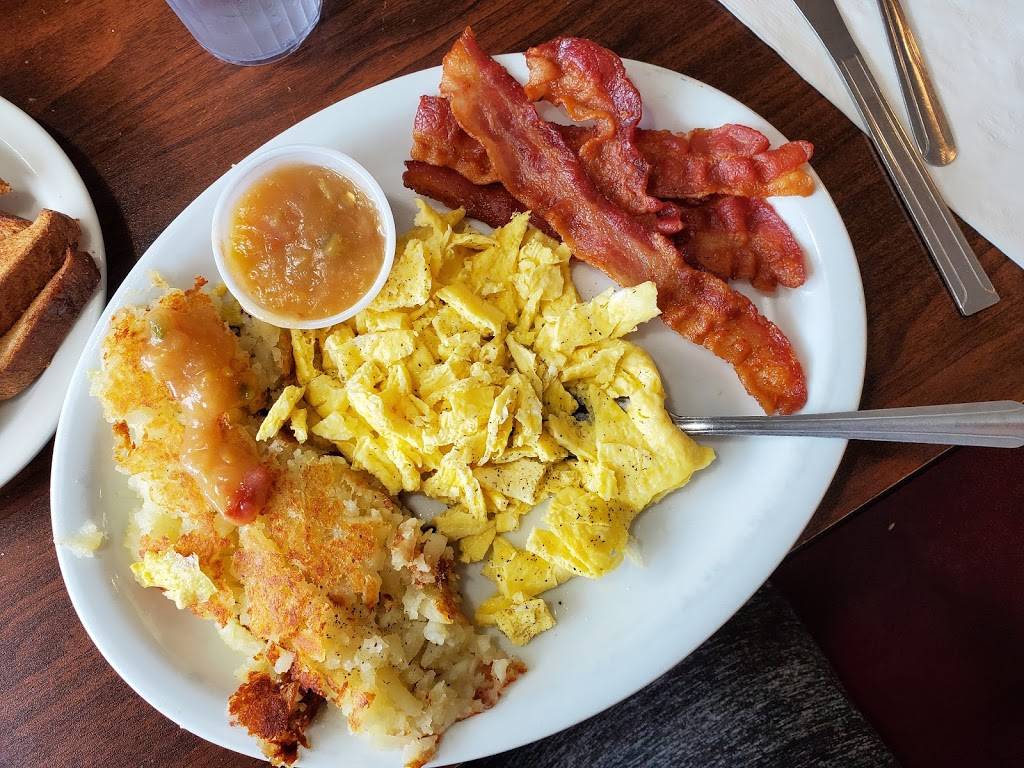 Country Inn | restaurant | 1415 8th Ave, Greeley, CO 80631, USA | 9703538530 OR +1 970-353-8530