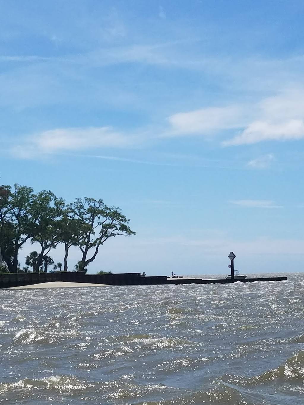 Bloody Point Golf Club & Resort | restaurant | 56 Fuskie Ln, Daufuskie Island, SC 29915, USA | 8433413030 OR +1 843-341-3030