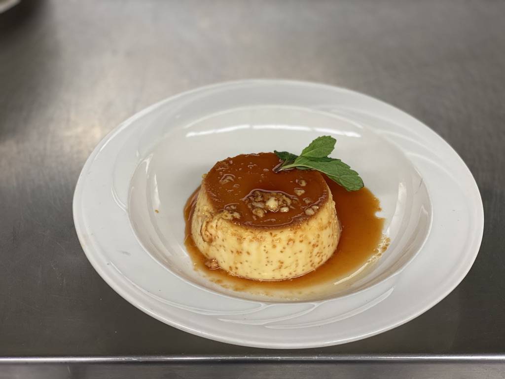 Full Belly Bar & Grill PDX | restaurant | 310 SW Lincoln St, Portland, OR 97201, USA | 5036167535 OR +1 503-616-7535