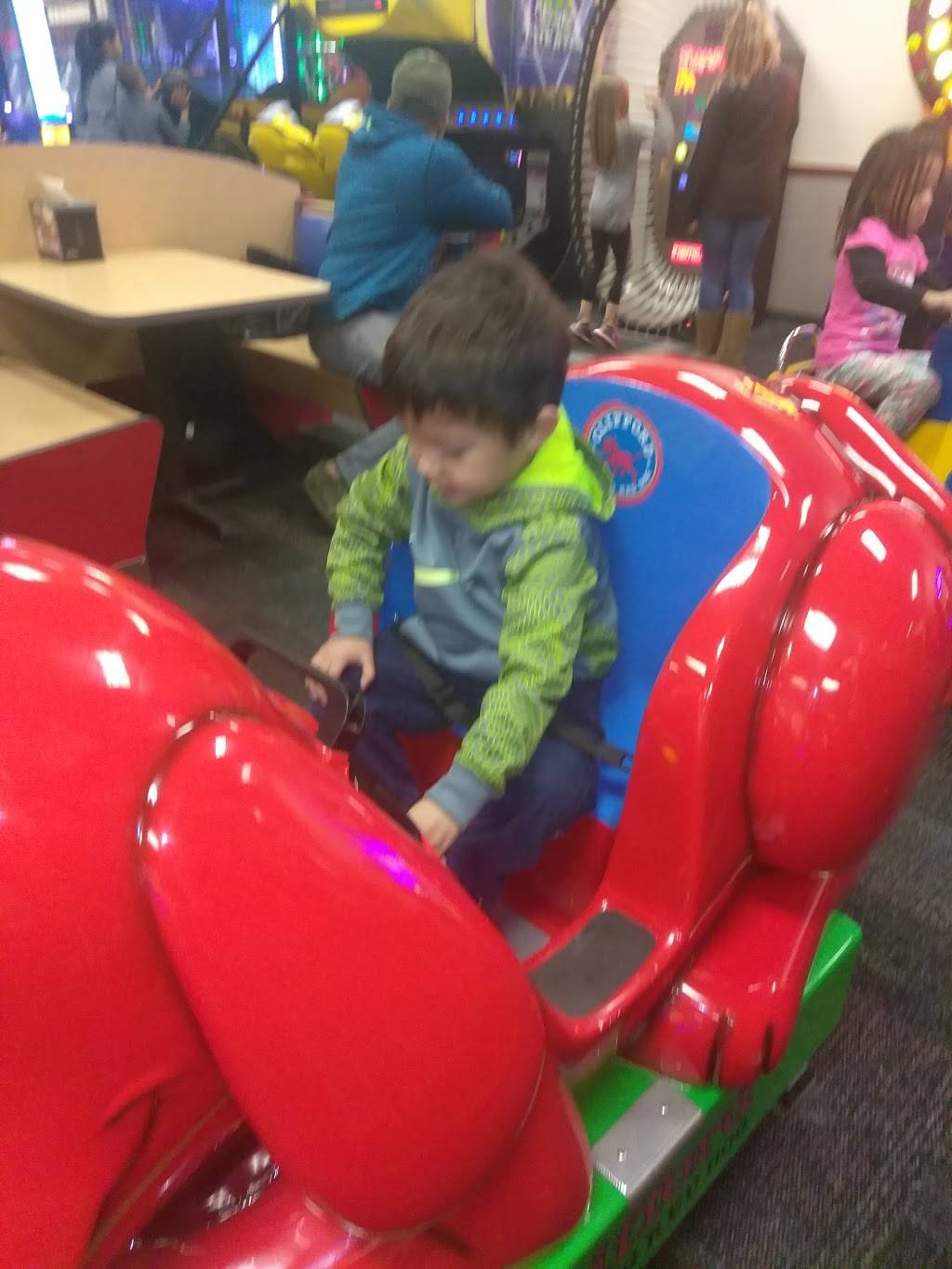 Chuck E. Cheese | restaurant | 90 Pleasant Valley St, Methuen, MA 01844, USA | 9785579900 OR +1 978-557-9900