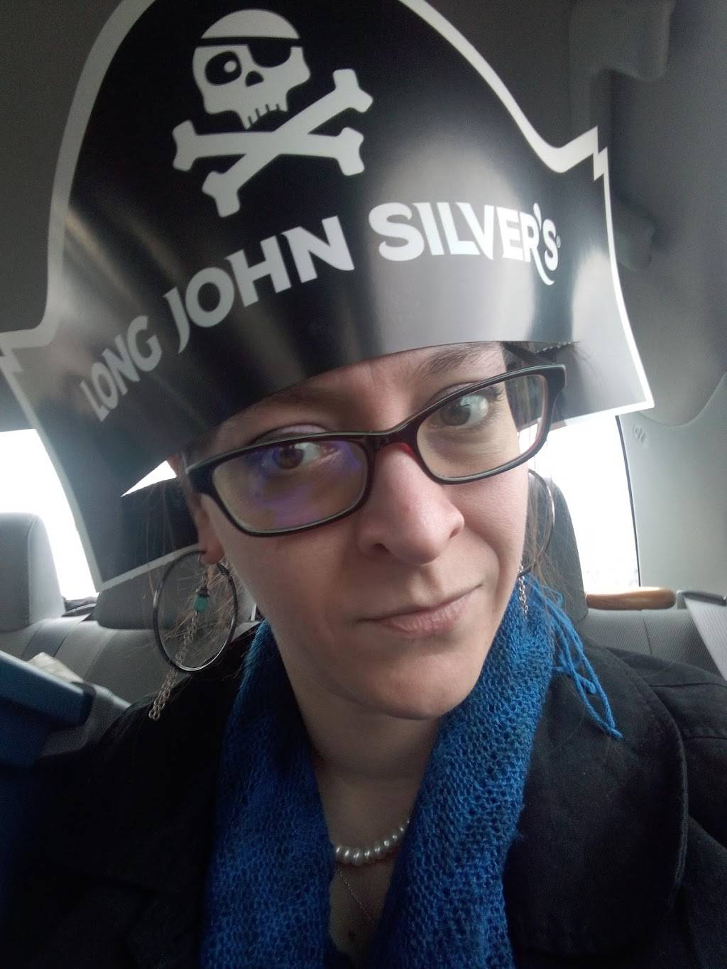 Long John Silvers | restaurant | 317 Pike St, Marietta, OH 45750, USA | 7403739251 OR +1 740-373-9251