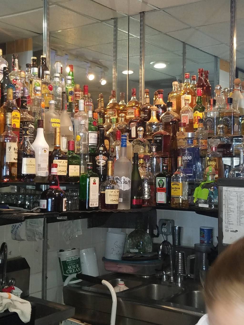 Mi Patria Restaurant | restaurant | 5906 Riggs Rd, Chillum, MD 20783, USA | 3018536100 OR +1 301-853-6100