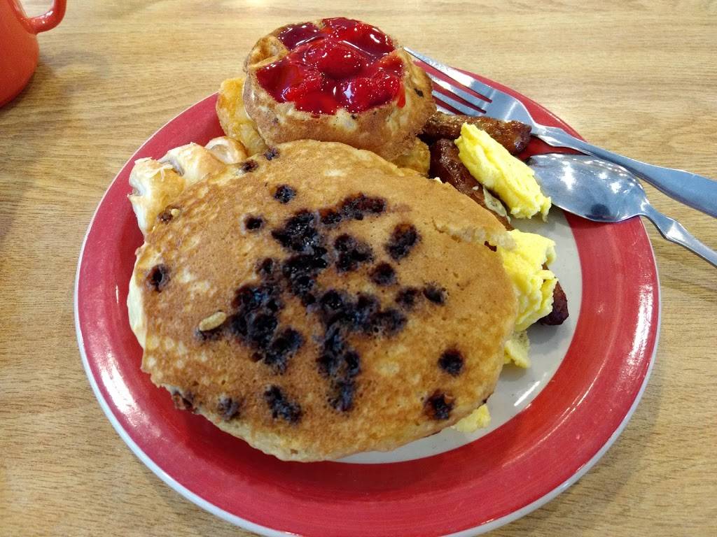 HomeTown Buffet | restaurant | 5259 Airport Hwy, Toledo, OH 43615, USA | 4193829794 OR +1 419-382-9794