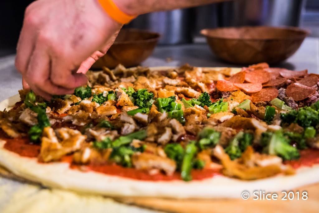 Cestras Pizza | restaurant | 3617 E Tremont Ave, Bronx, NY 10465, USA | 7185187900 OR +1 718-518-7900