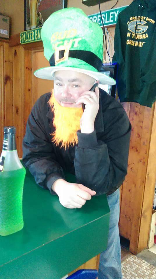 M & R Station | restaurant | 818 S 3rd Ave, Wausau, WI 54401, USA | 7152985995 OR +1 715-298-5995