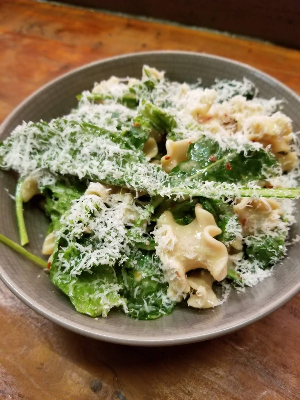 Roses Luxury | restaurant | 717 8th St SE, Washington, DC 20003, USA | 2025808889 OR +1 202-580-8889