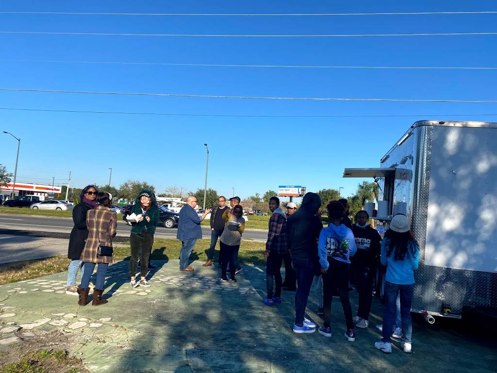 Empanadas Heaven | restaurant | 7032 Narcoossee Rd, Orlando, FL 32822, USA | 4072575888 OR +1 407-257-5888