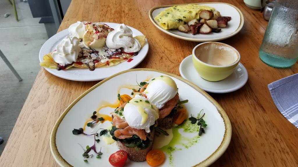 Zola Bistro | restaurant | 3030 Washtenaw Ave Suite 101, Ann Arbor, MI 48104, USA | 7344778088 OR +1 734-477-8088