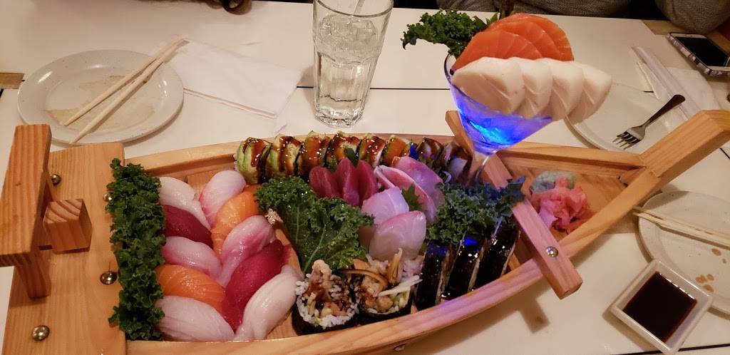 Iron Chef Japanese Restaurant | restaurant | 1024 Centerbrooke Ln # B, Suffolk, VA 23434, USA | 7579231588 OR +1 757-923-1588