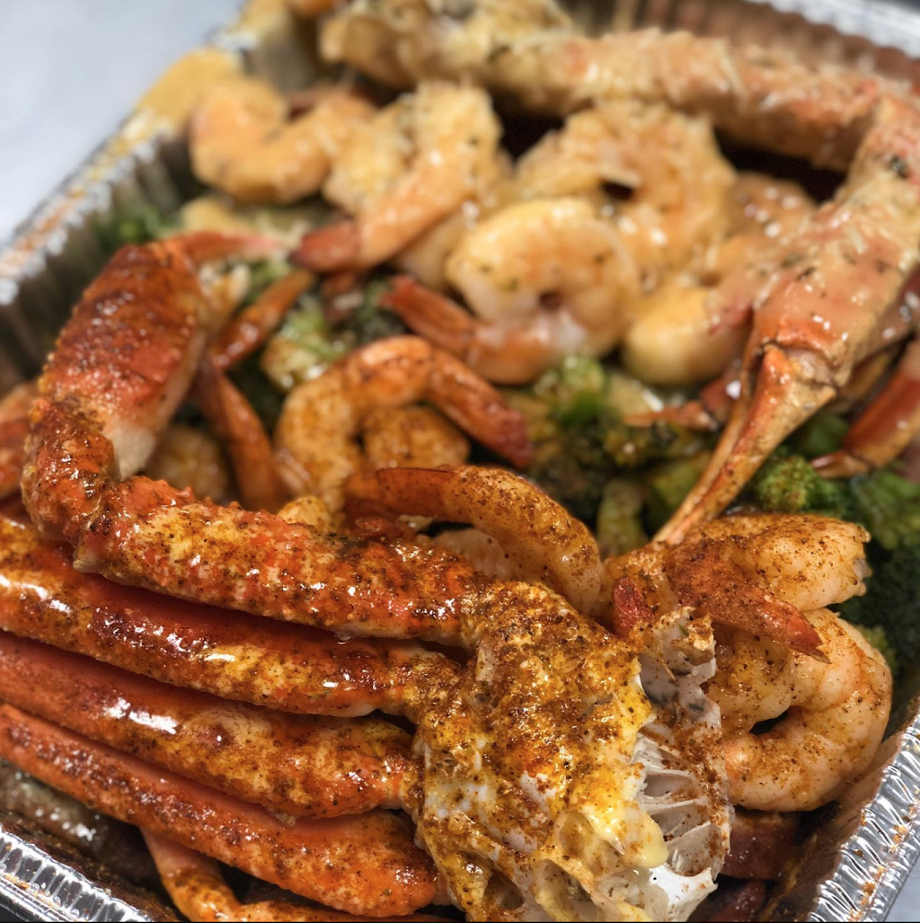 DeeOs Seafood Midtown | restaurant | 711 E Pkwy S, Memphis, TN 38104, USA | 9019070245 OR +1 901-907-0245