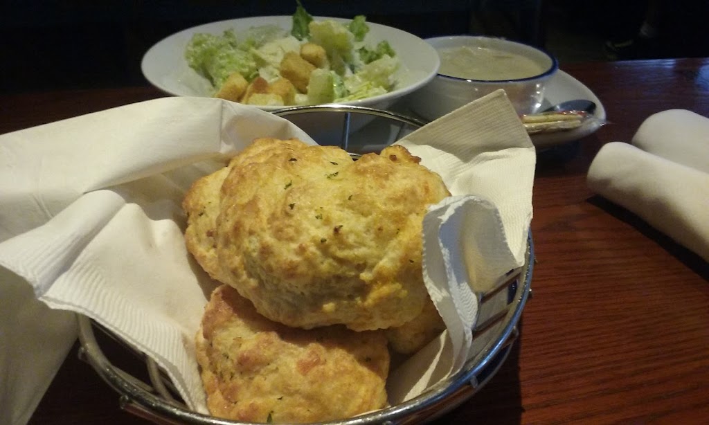 Red Lobster | restaurant | 3306 N Elizabeth St, Pueblo, CO 81008, USA | 7195441000 OR +1 719-544-1000