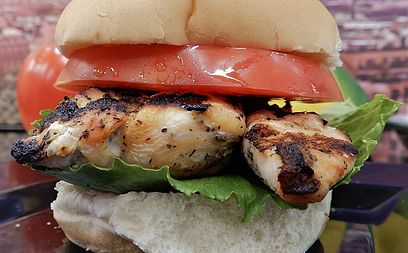 ChickNRanch | restaurant | 4401 Lemay Ferry Rd, St. Louis, MO 63129, USA | 3142006220 OR +1 314-200-6220