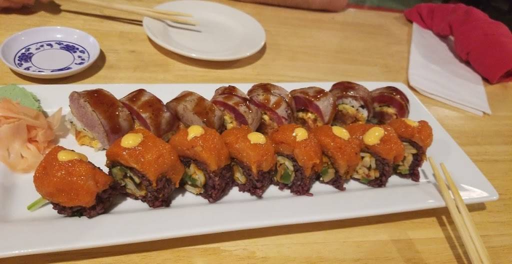 Naomi Sushi | restaurant | 1309 E Rand Rd, Arlington Heights, IL 60004, USA | 8475909722 OR +1 847-590-9722