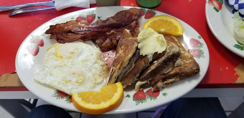 Johnnys deli | restaurant | 2963 Beyer Blvd, San Diego, CA 92154, USA | 6194839965 OR +1 619-483-9965