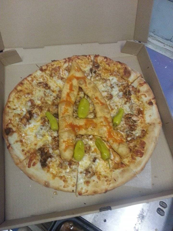 Newport Avenue Pizzeria | meal delivery | 1100 Newport Ave, Pawtucket, RI 02861, USA | 4017222226 OR +1 401-722-2226