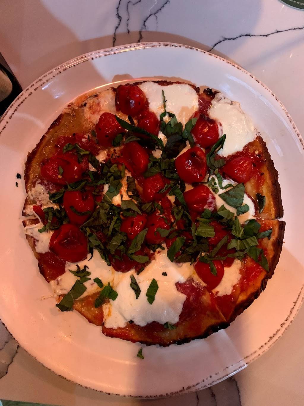 Mondo Wood Fired Pizza | restaurant | 950 SE Indian St, Stuart, FL 34997, USA | 7722912767 OR +1 772-291-2767