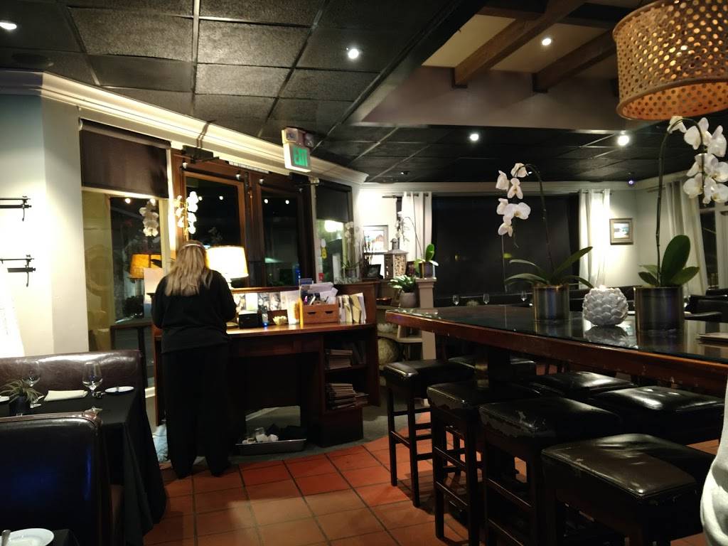 Nirvana Grille | restaurant | 303 Broadway St #101, Laguna Beach, CA 92651, USA | 9494970027 OR +1 949-497-0027