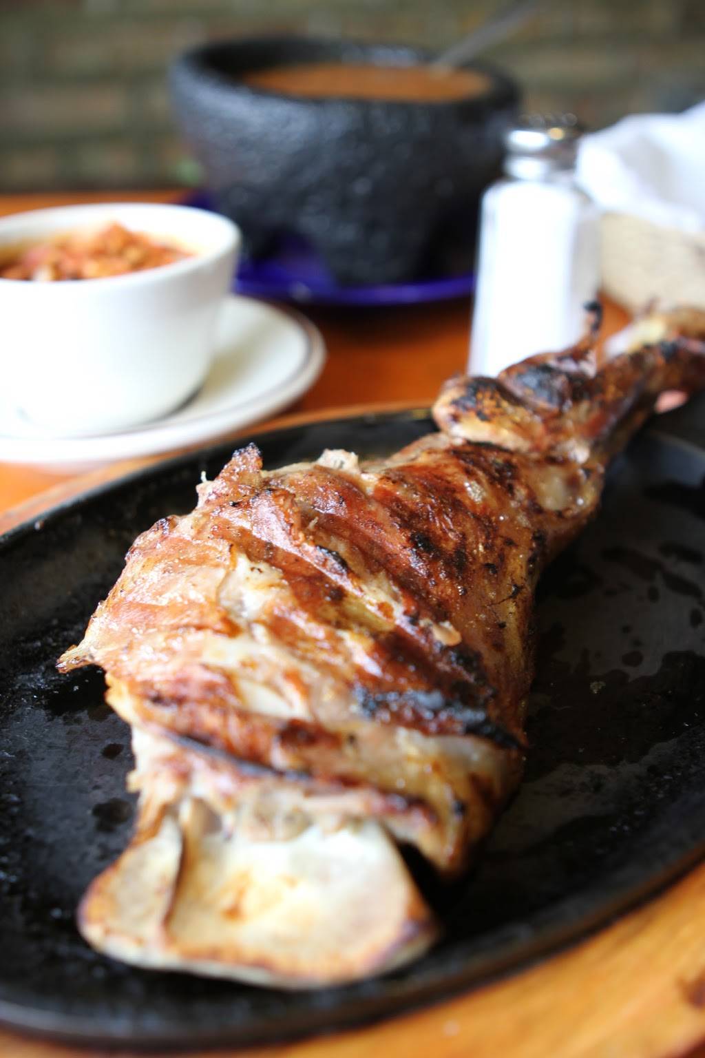 La Casa De Samuel | restaurant | 120 N Genesee St, Waukegan, IL 60085, USA | 8476728730 OR +1 847-672-8730