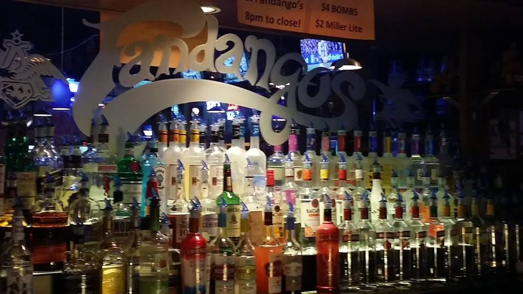 Fandangos Sports Bar & Grill | restaurant | 2940 Dougherty Ferry Rd, Kirkwood, MO 63122, USA | 6368613990 OR +1 636-861-3990