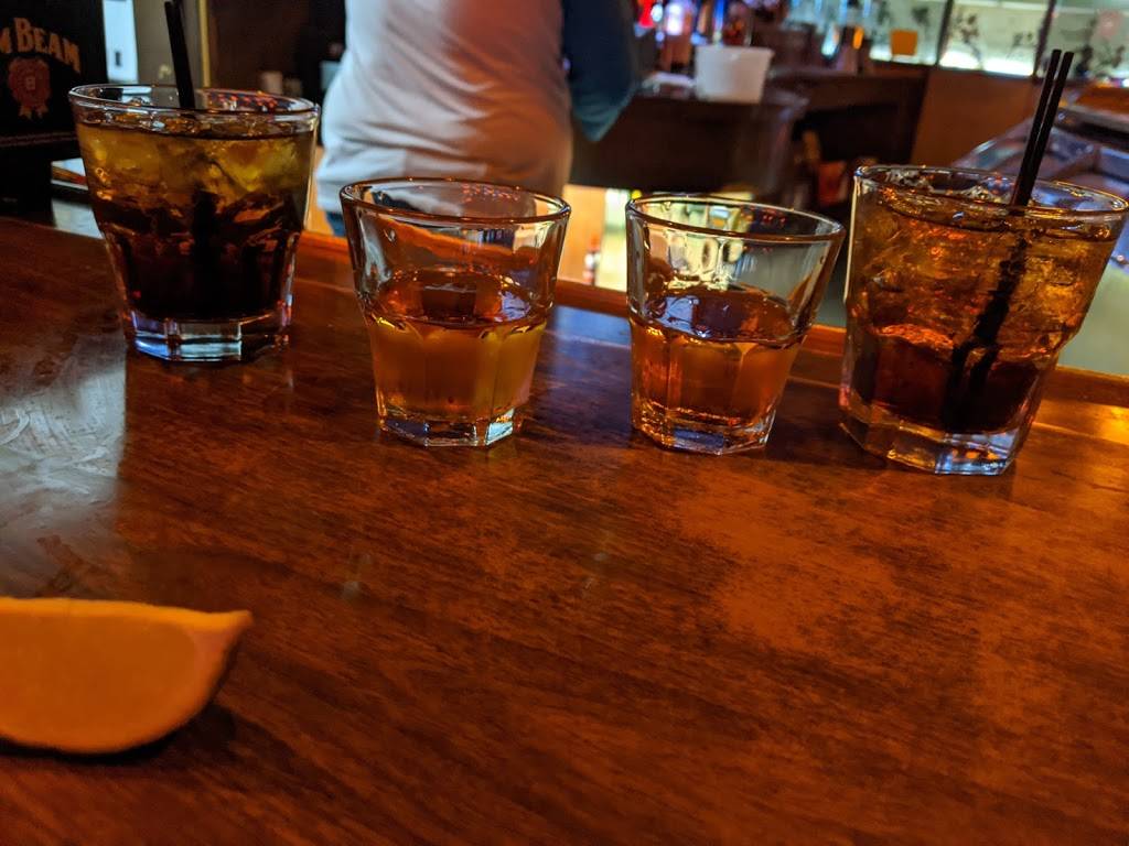 Bowlero Lancaster | restaurant | 43233 Sierra Hwy, Lancaster, CA 93534, USA | 6619482651 OR +1 661-948-2651