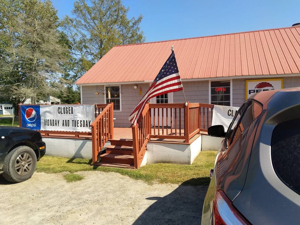 Fonzos Pizza,Seafood&More | meal takeaway | 99 Main St, Madison, ME 04950, USA | 2076965142 OR +1 207-696-5142