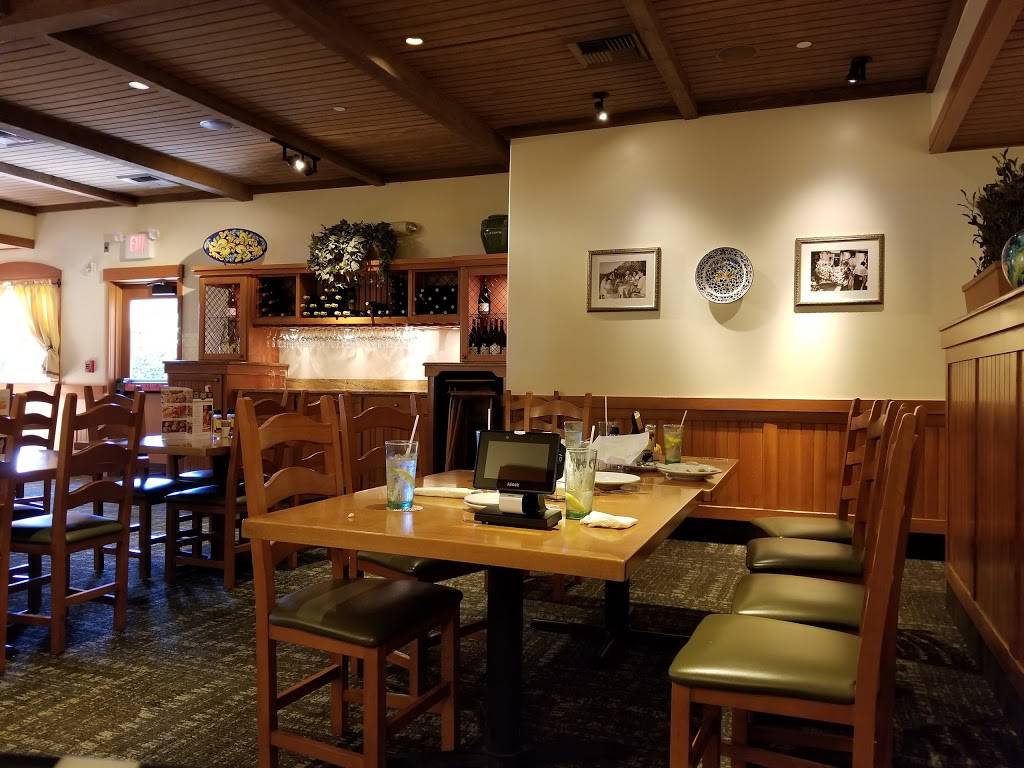 Olive Garden Italian Restaurant | meal takeaway | 2610 N Sepulveda Blvd, Manhattan Beach, CA 90266, USA | 3105450423 OR +1 310-545-0423