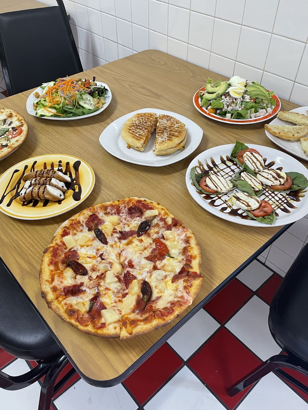 Togos Kitchen Pizza | restaurant | 749 Shadowridge Dr, Vista, CA 92083, USA | 7605977036 OR +1 760-597-7036