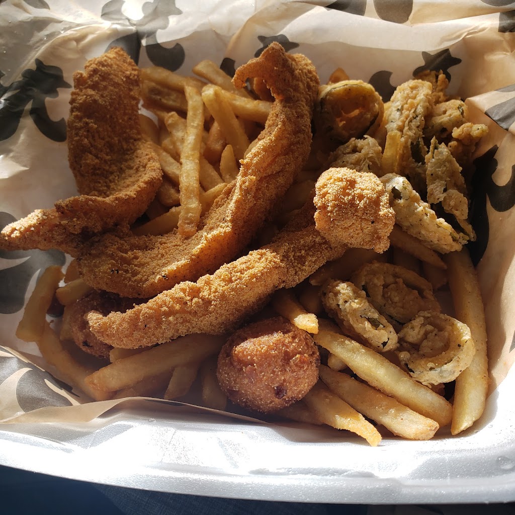 Debarges Crawfish | restaurant | 1807 Andrews St, Alexandria, LA 71301, USA | 3184456745 OR +1 318-445-6745