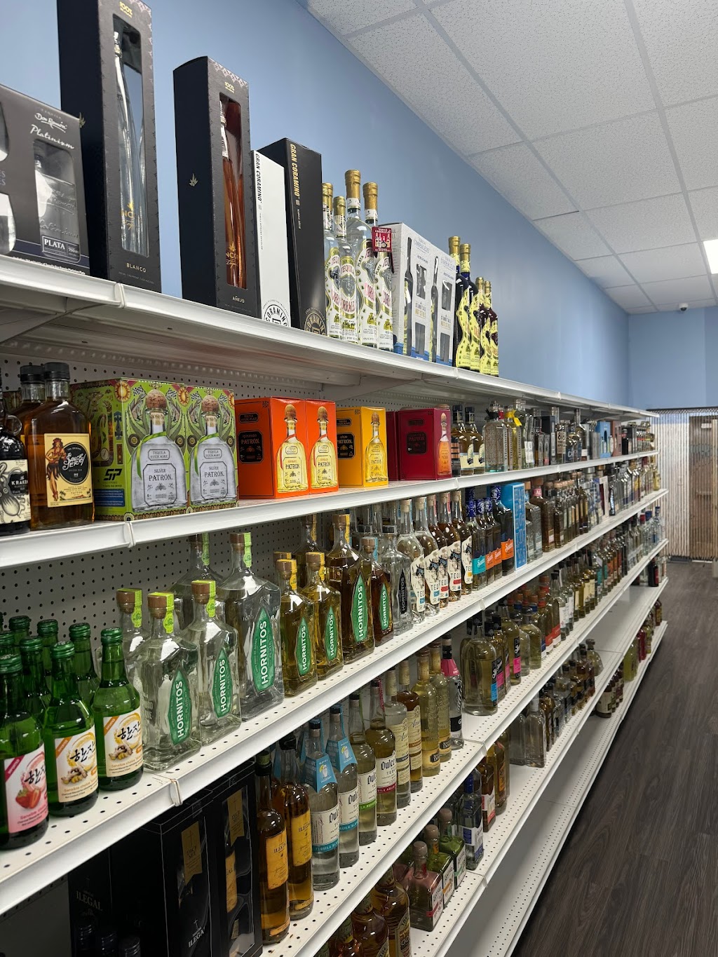 Dinos Liquors and Vape | restaurant | 18006 Park Row Dr Suite # 150, Houston, TX 77084, USA | 3465942020 OR +1 346-594-2020