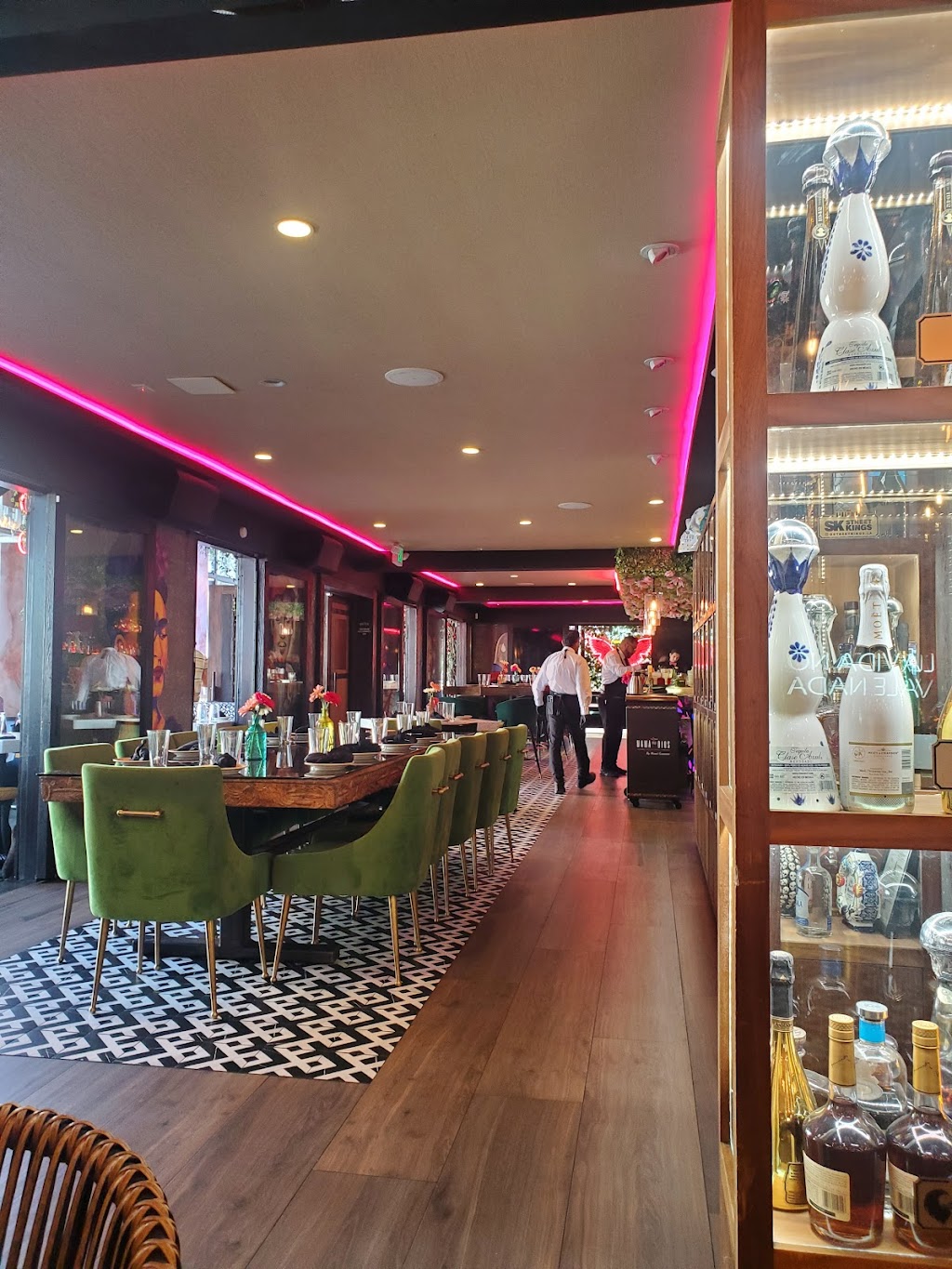 Mamá Por Dios | restaurant | 8722 W 3rd St, Los Angeles, CA 90048, USA | 4242843052 OR +1 424-284-3052