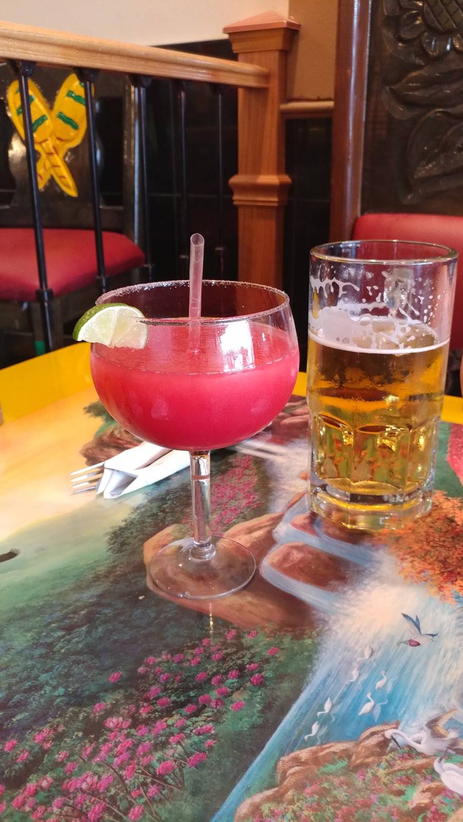 Marias Restaurant Inc | restaurant | 26623 US-12, Sturgis, MI 49091, USA | 2696598930 OR +1 269-659-8930