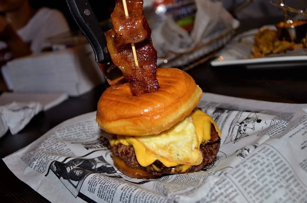 The Pour House Gastro Bar | restaurant | 50985 Hayes Rd, Shelby Charter Twp, MI 48315, USA | 5868433495 OR +1 586-843-3495