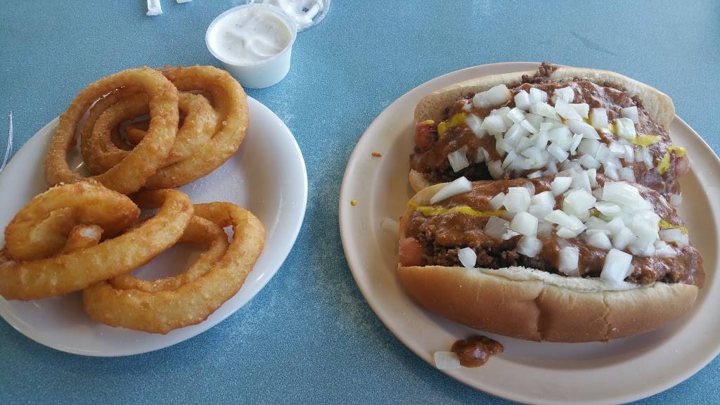 Gus Coney Island | restaurant | 50899 Gratiot Ave, Chesterfield, MI 48051, USA | 5865984848 OR +1 586-598-4848