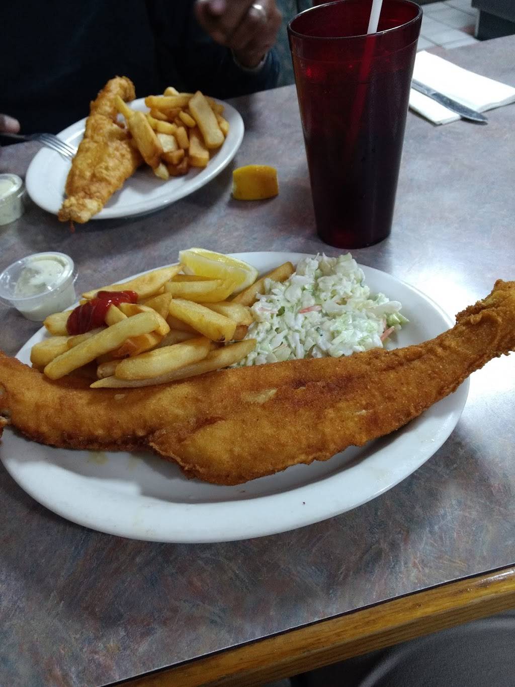 Golden Fox Restaurant | restaurant | 1115 Culver Rd, Rochester, NY 14609, USA | 5852886687 OR +1 585-288-6687