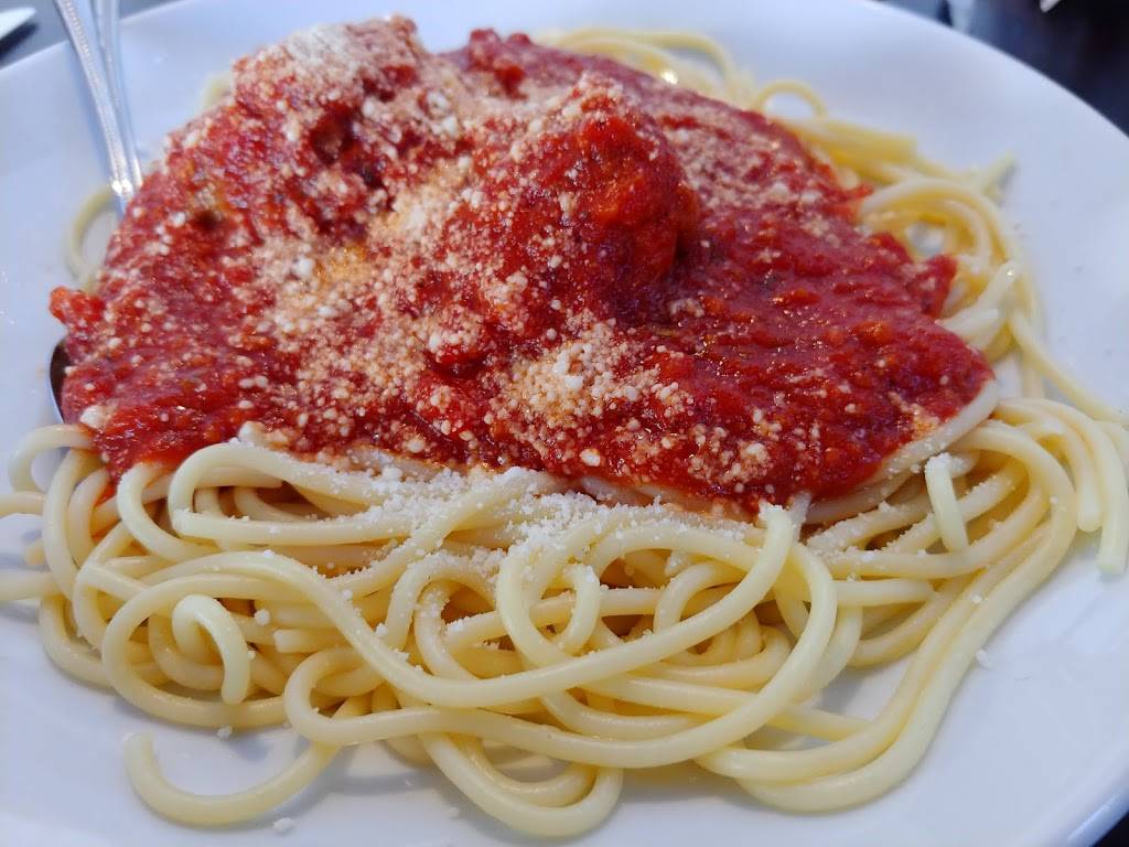 Riccis Italian Restaurant | restaurant | 16601 Bellflower Blvd, Bellflower, CA 90706, USA | 5629251039 OR +1 562-925-1039