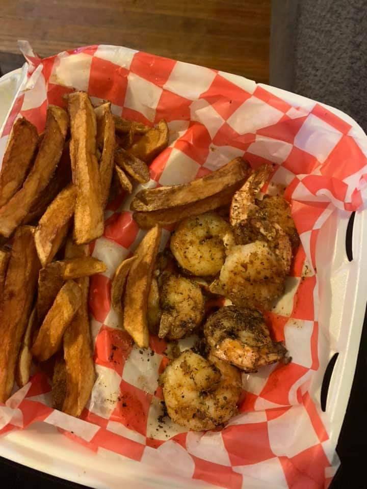 Playground Bar & Grill | restaurant | 3775 Kossuth Ave, St. Louis, MO 63107, USA | 3142898747 OR +1 314-289-8747