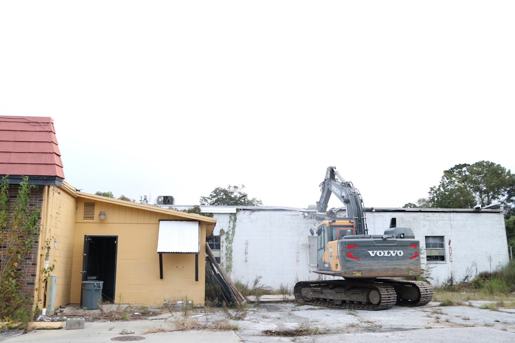 Laura Summerville | restaurant | 101 N Main St, Summerville, SC 29483, USA | 8437376988 OR +1 843-737-6988